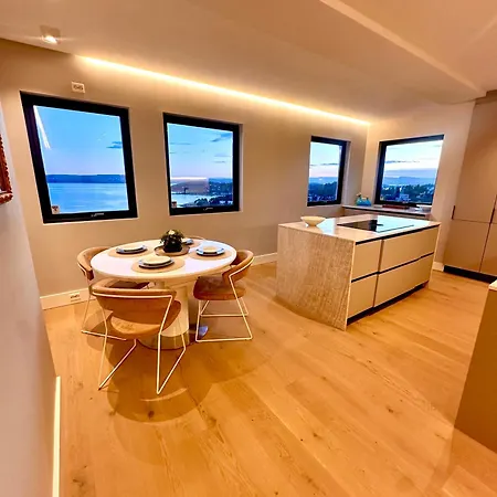 Exclusive Fjord Apartment *